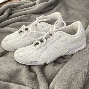 Kaepa Girls white Stellarlite Cheer Shoes sz 4 youth